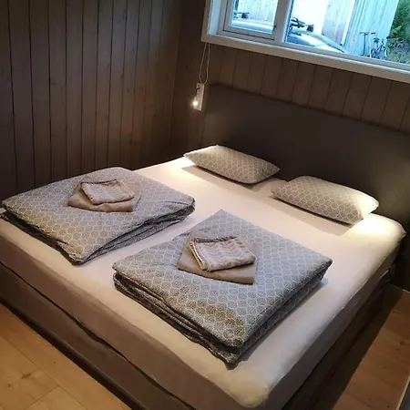 Dom wakacyjny Stor Og Moderne Hytte Med Panoramautsikt Liagardane