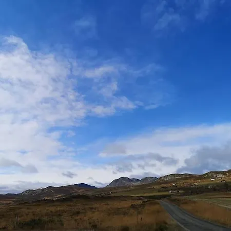 Stor Og Moderne Hytte Med Panoramautsikt Liagardane
