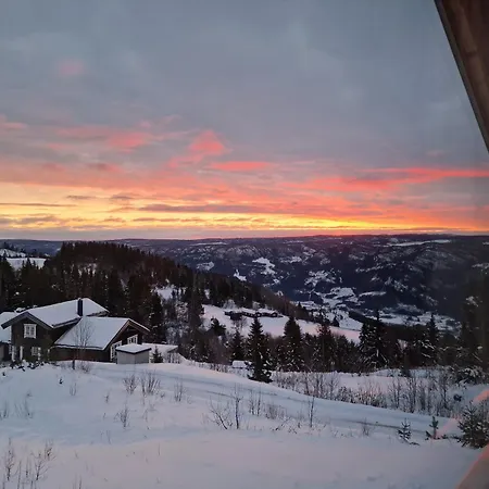 Dom wakacyjny Stor Og Moderne Hytte Med Panoramautsikt